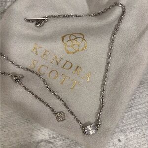 Beautiful Kendra Scott silver clear stone necklace